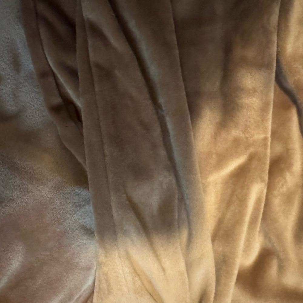Skims teddy Velour Wide-Leg Lounge Pants - Taupe & crop hooded zip up - Picture 7 of 8